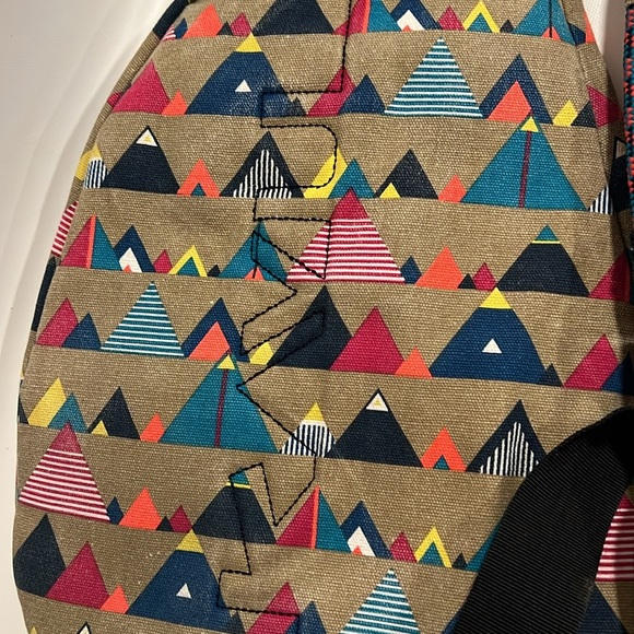 Kavu Sling Backpack - Picture 5 of 9